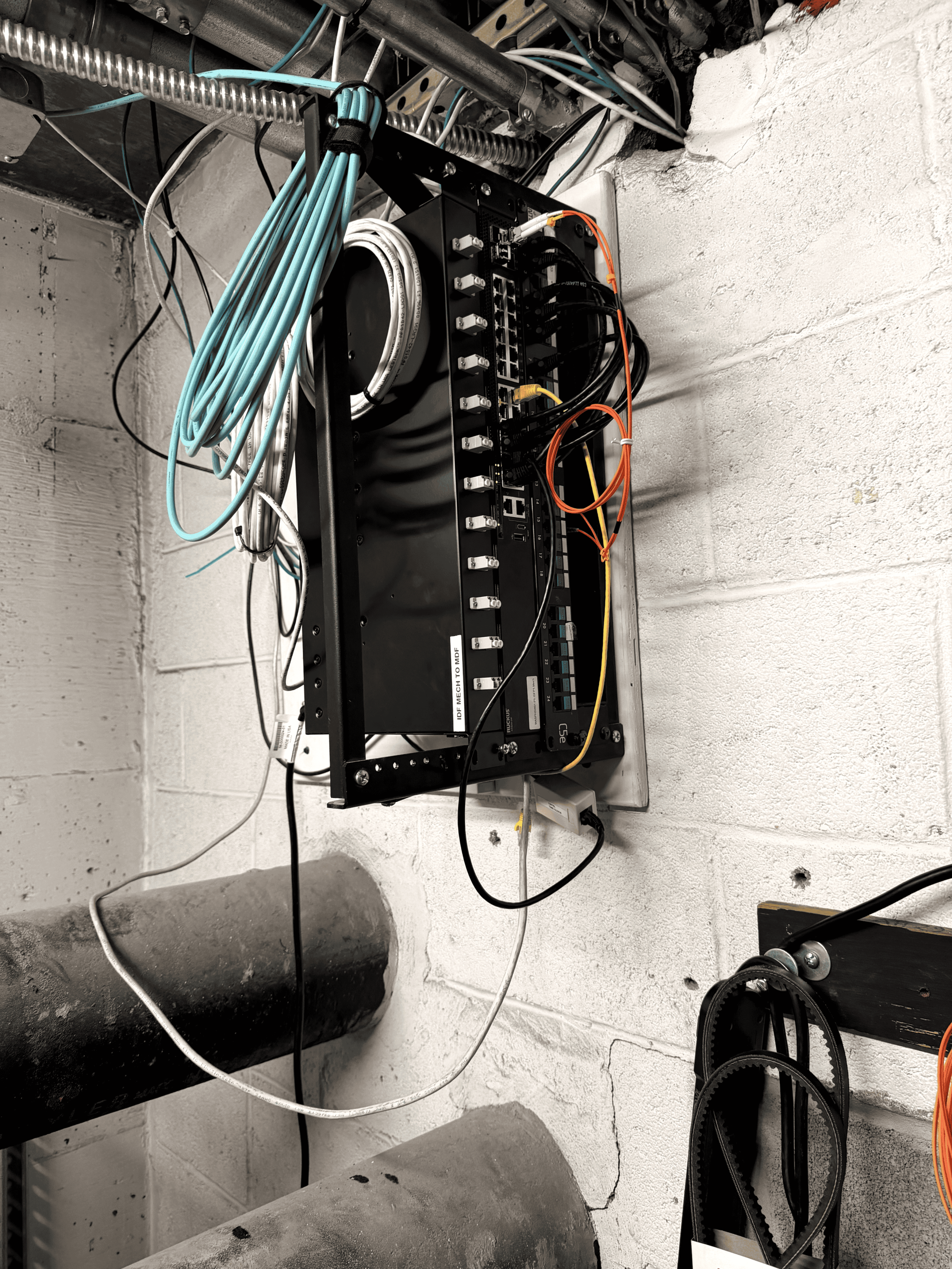 wall-mounted network cabinet wall-mounted network cabinet